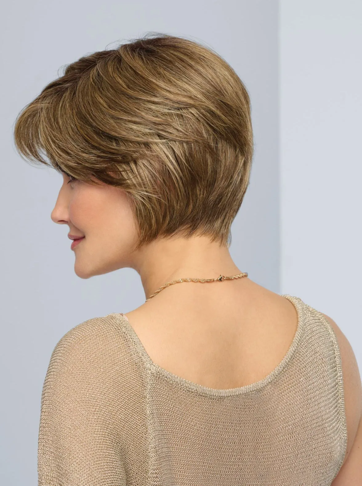 Accessories_Raquel Welch_Wigs Born To Shine