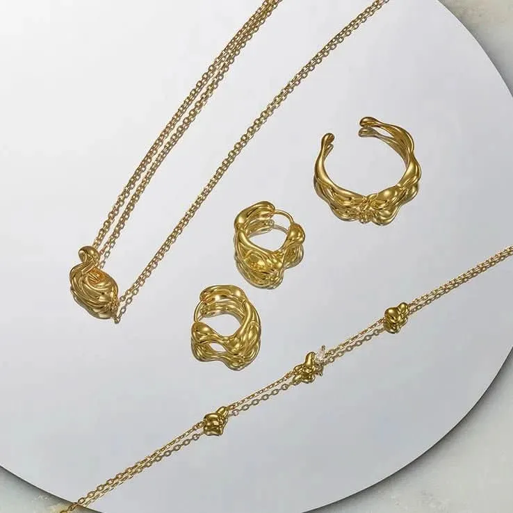 Ania Haie Gold Twisted Wave Mini Pendant Necklace N050-03G Ania Haie Jewellery